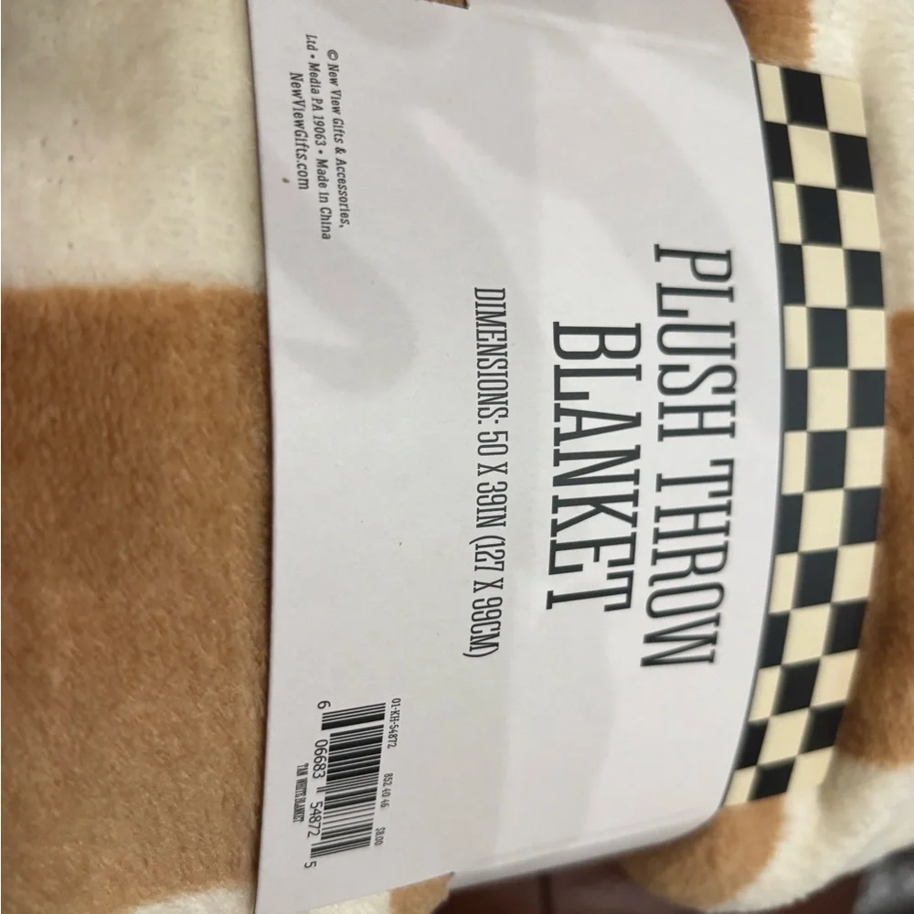 NWT Tan/White Check Plush Blanket 50x39 inches